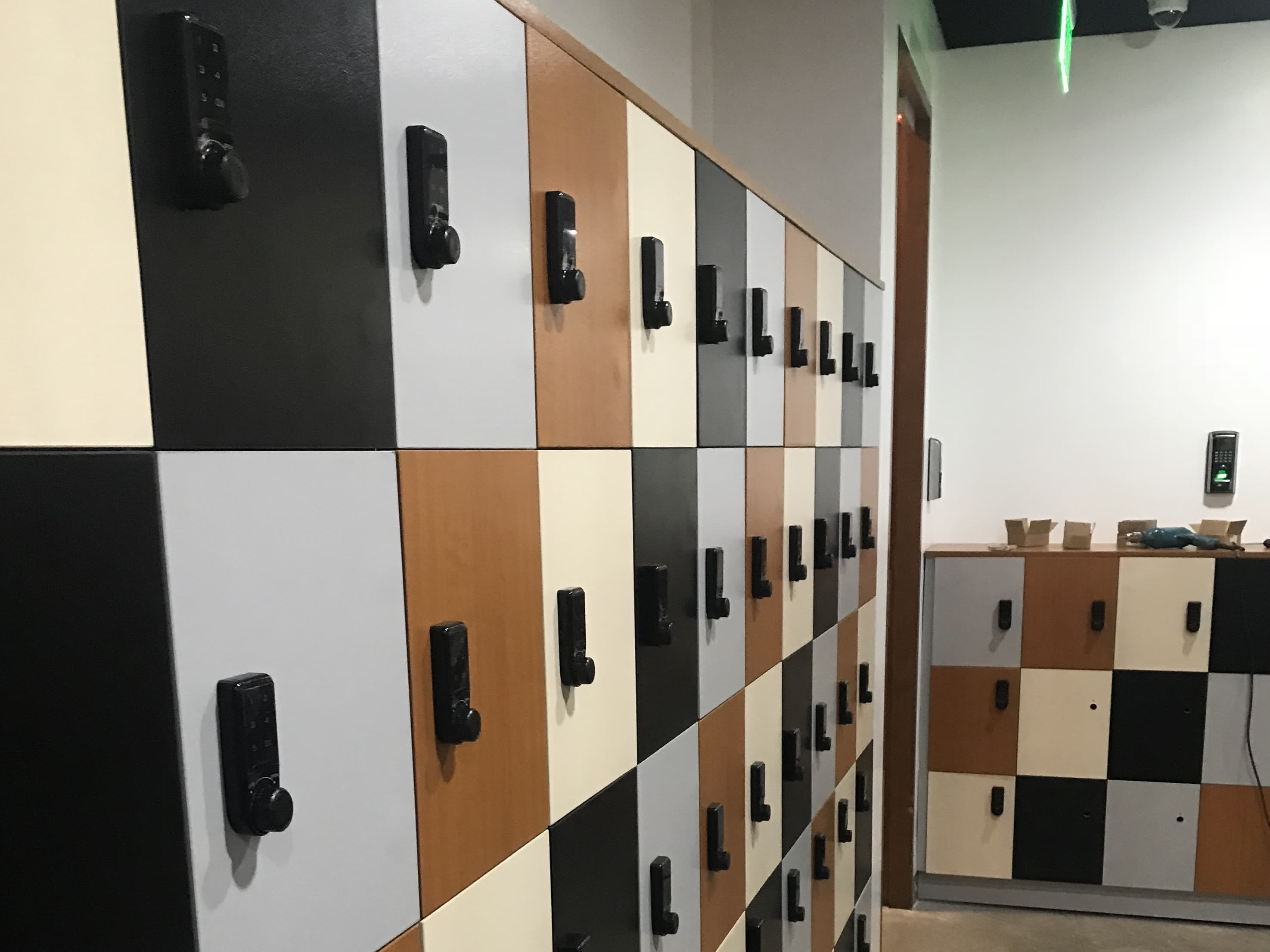 Smart Home & IoT - Image 1